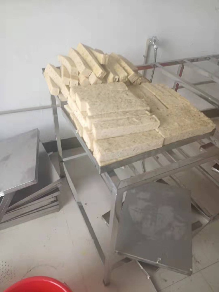 霞糕怎么做 蝦糕是用什么機(jī)器做的 霞糕怎么吃技術(shù)哪里學(xué) 小型霞糕設(shè)備